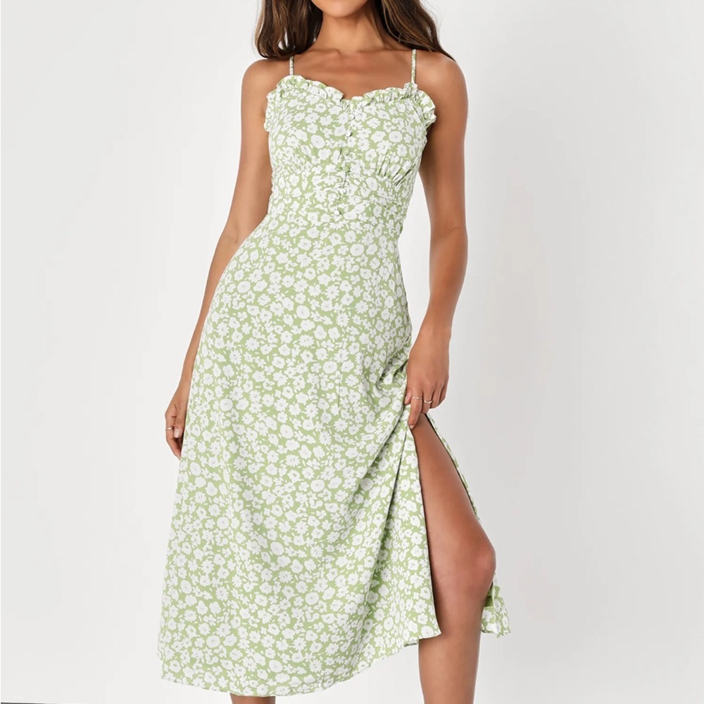 NWT Floral Green A-Line Midi Dress
